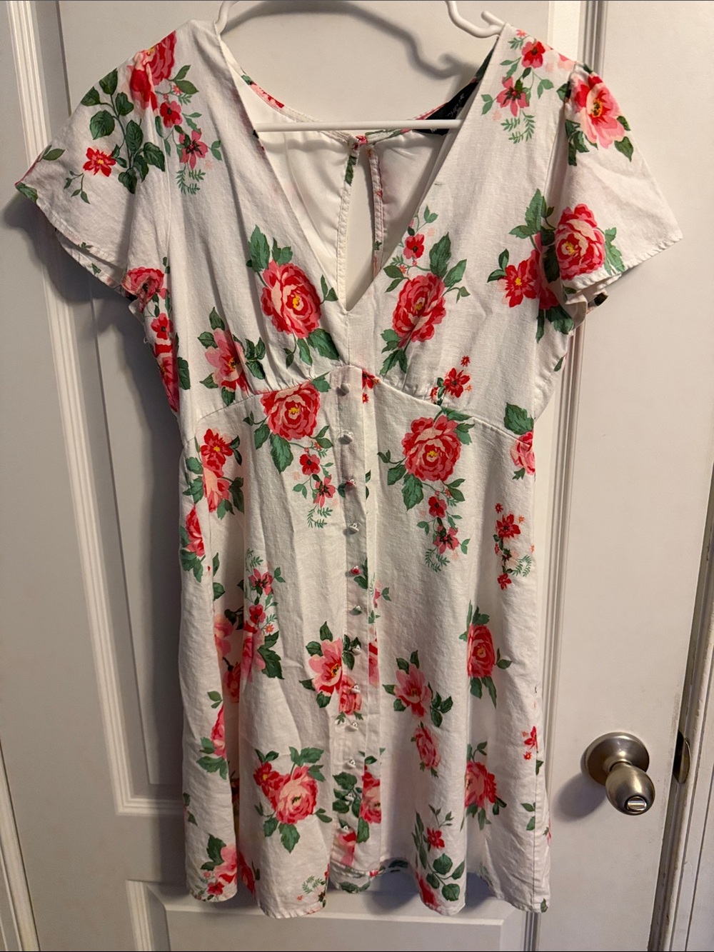My Michelle White Rose Floral Button Front Mini Dress V Neck Keyhole Tie M